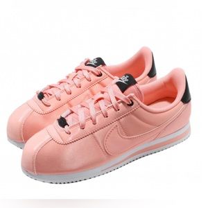 NIKE Cortez Limited Edition Valentines Coral 6Y/Womens 7.5